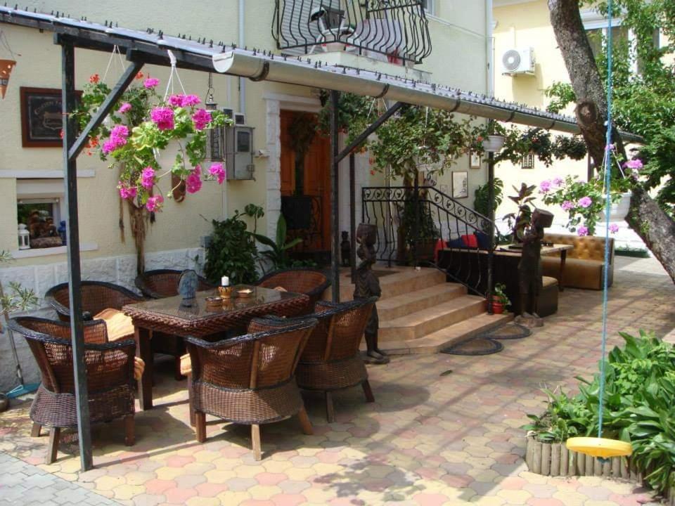 Holiday Vendeghaz Es Szabadidokert Jardanhaza Exterior foto